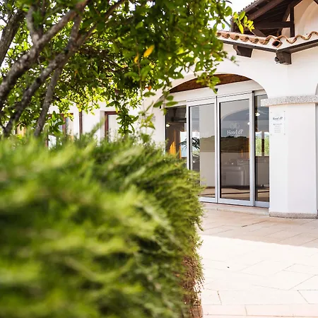 Dp - Sardinia Hotel